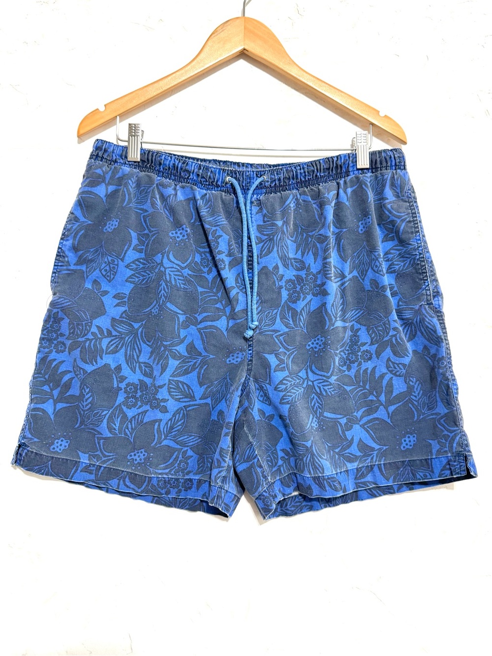 Old Navy Floral Swim Trunks Board Shorts Blue Black Hawaiian Print Medium